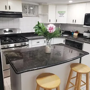 Guest house Tidy Private With Full Kitchen