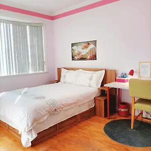 Warm Retreat Guest house Vancouver