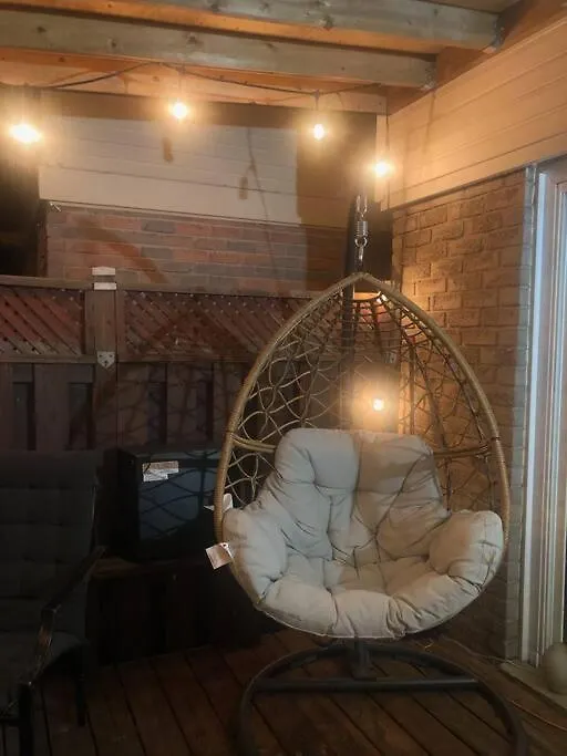Big Oasis Studio Near Airport Yyz Hotel Toronto Guest house
