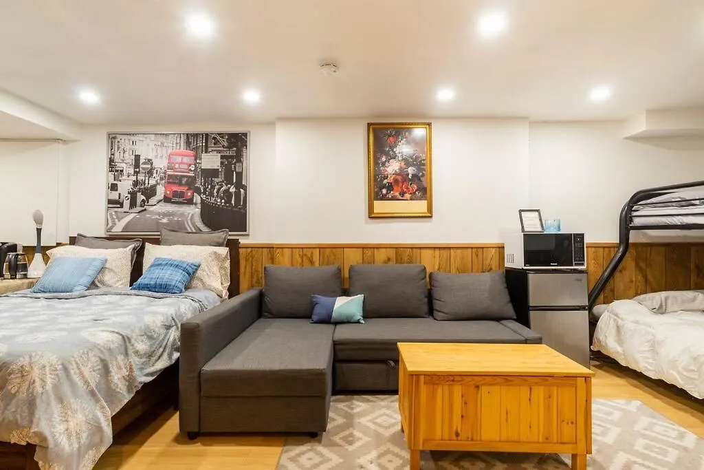 Big Oasis Studio Near Airport Yyz Hotel Toronto Guest house