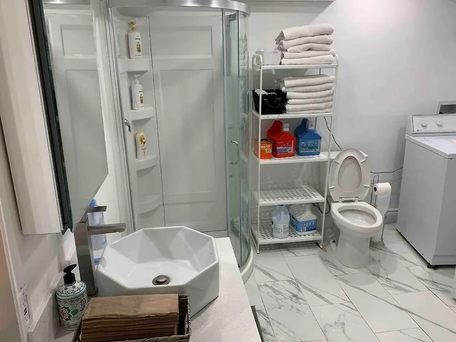 多伦多 Big Oasis Studio Near Airport Yyz酒店 招待所