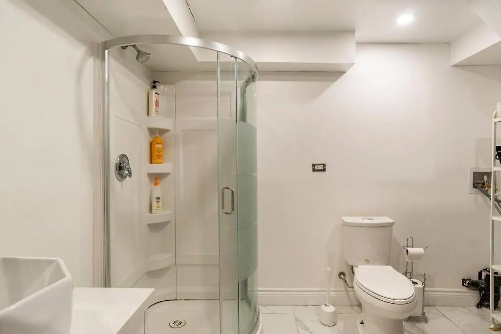 多伦多 Big Oasis Studio Near Airport Yyz酒店